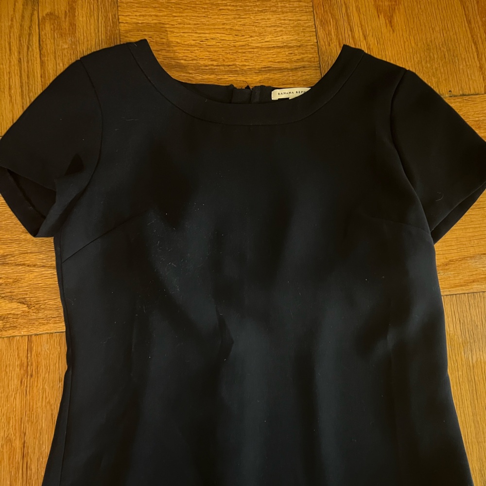 Navy blue back zipper top